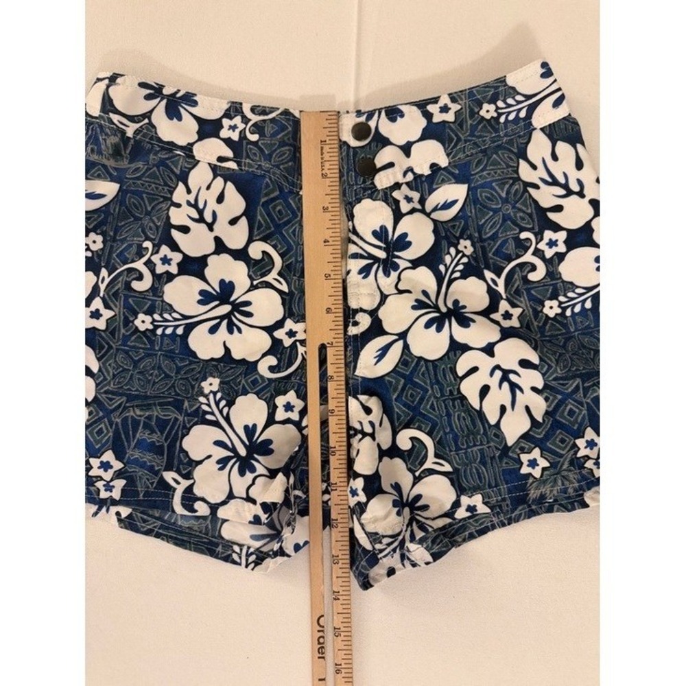 Maui Clothing Company Womens Blue White Hibiscus Floral Board Shorts Sz 5 Hawaii - Picture 8 of 9